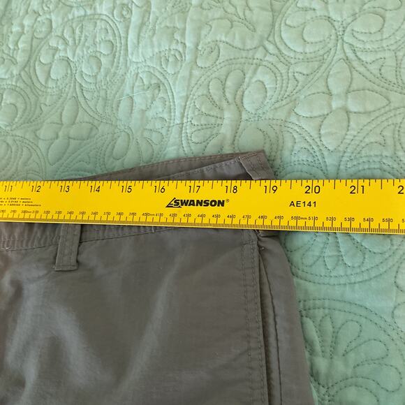 Croft and Barrow Mens Classic Cargo Shorts Charcoal Grey 38 - Picture 5 of 9